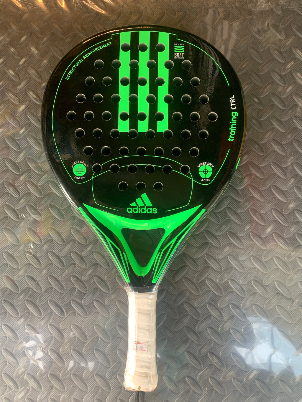 Adidas premium quality 
Paddle racket